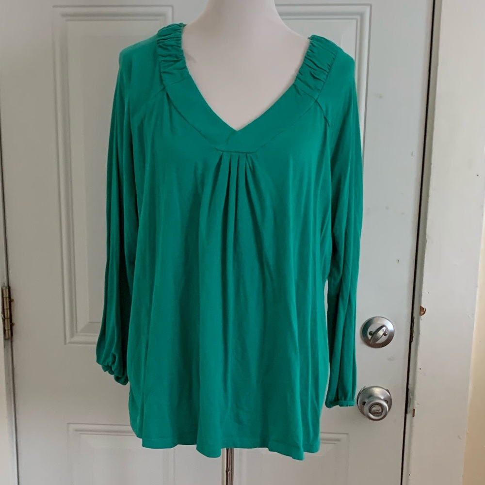 Size 2X Daisy Fuentes Green Top